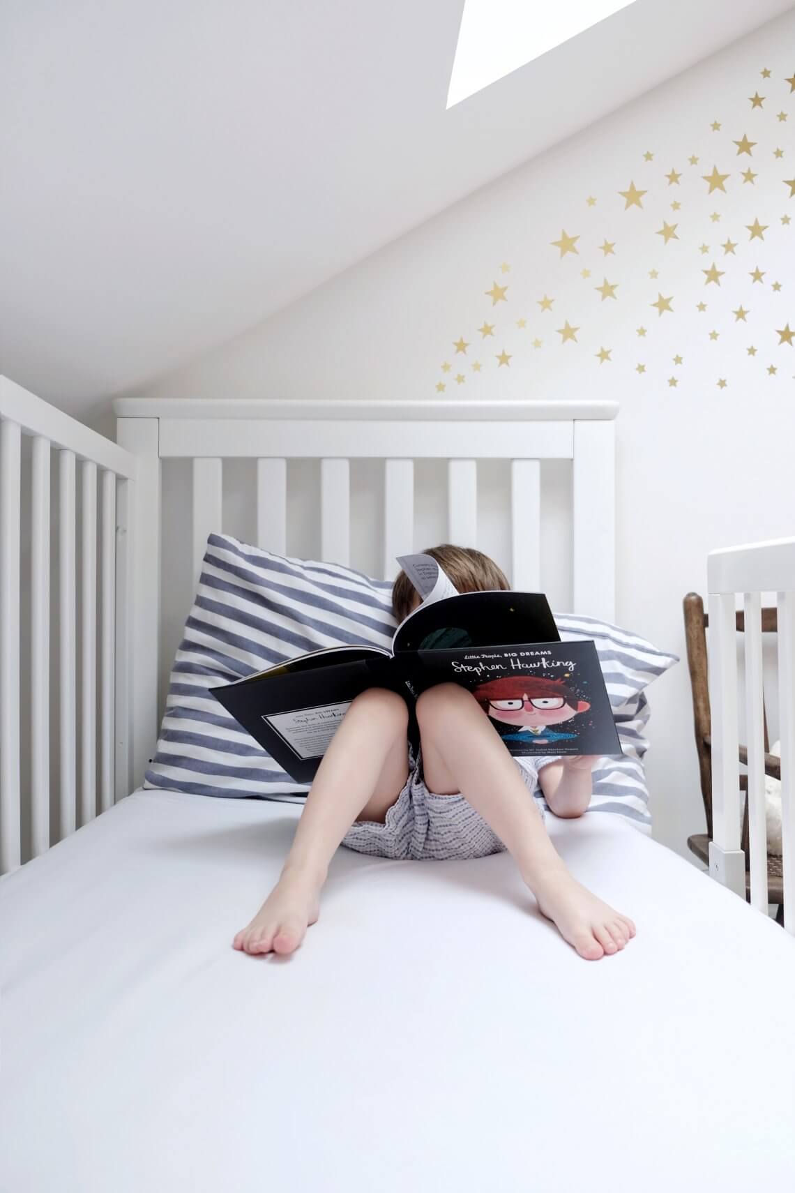 Child reading Stephen Hawking Little People Big Dreams